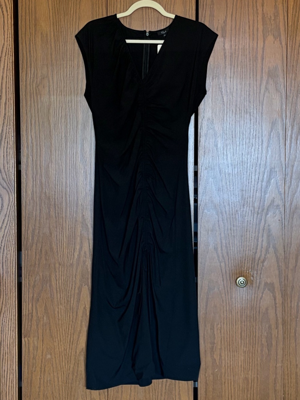 Evereve Sleeveless Ruched Midi Dress - Elegant Evening Dress